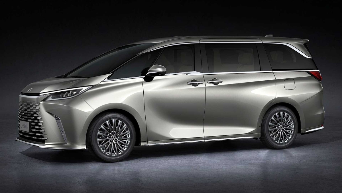 Lexus LM: at ₹2 Cr Where Hybrid Power Meets First Class Luxury on Wheels