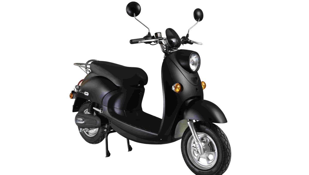 Benling Kriti: at ₹64,151 60km Range, Smart Features and License Free Electric Ride