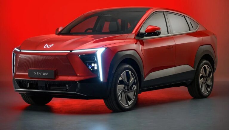 Mahindra XUV 9e: 656 km Range, 663L Boot Space and Fast Charging EV SUV Around ₹30,35 Lakh