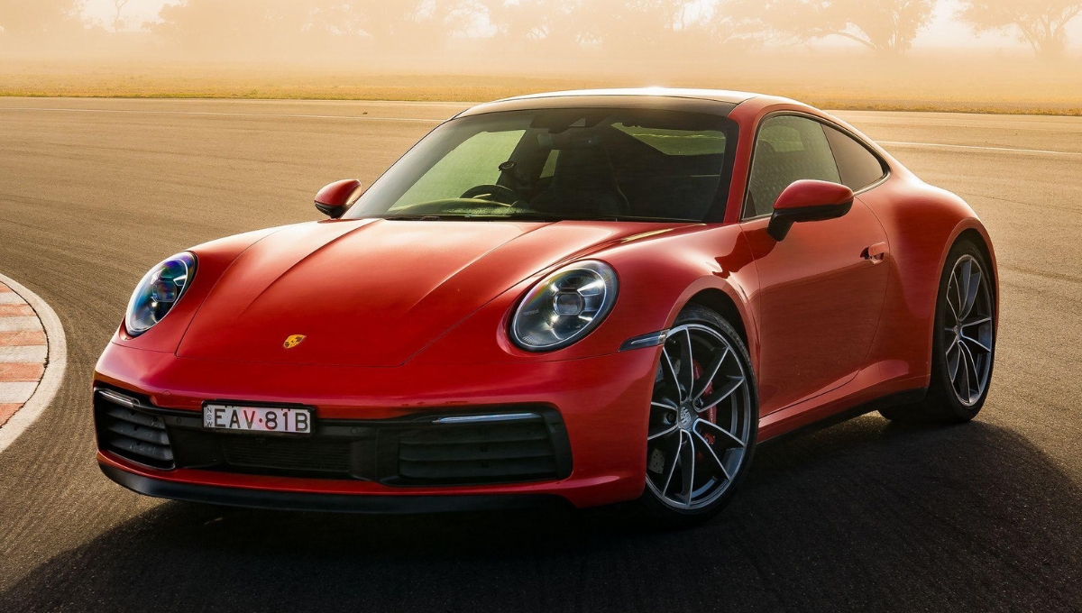 Porsche 911: at ₹1.86 Crore 517 bhp Beast with 4.0L Engine & Timeless Style