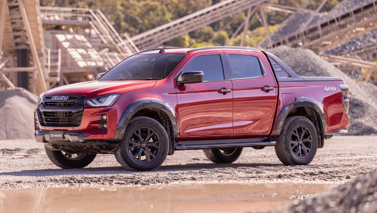 Isuzu D-Max: at ₹10 Lakh Rugged Diesel Pickup with 1495L Boot & 2.5L Engine Power