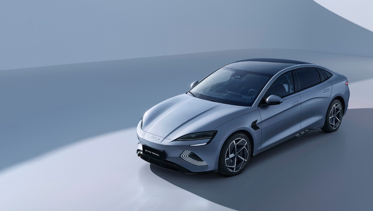 BYD Seal: Electric Sedan Launched from ₹41 Lakh 580 km Range and 523 bhp Power