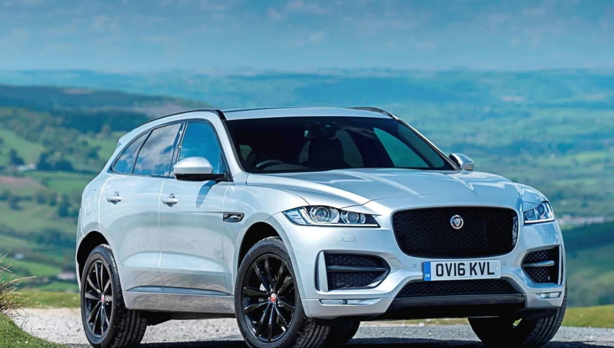 Jaguar F-Pace: Premium Luxury SUV Starting from ₹72.90 Lakh with 201 BHP Power & AWD Thrill