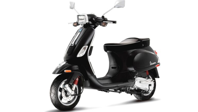 Vespa 150: Classic Style with 149.5cc Power and Disc Brakes Starting at ₹1.46 Lakh