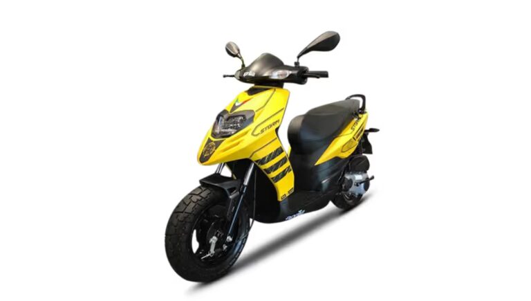 Aprilia SR Storm: Sporty 125cc Scooter with Bold Looks and Disc Brakes at ₹1.11 Lakh